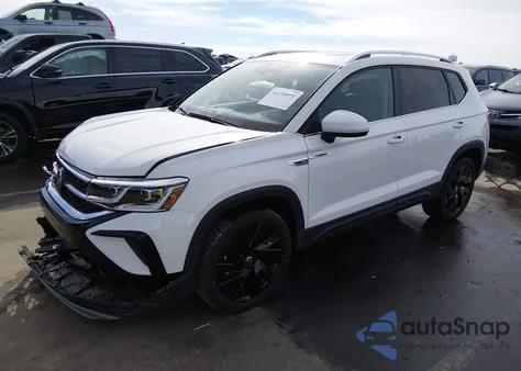 2024 Volkswagen Taos 1.5T Sel z USA, uszkodzony, nr VIN 3VV4X7B28RM089350